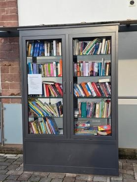 Öffentlicher Bücherschrank in Sulzbach